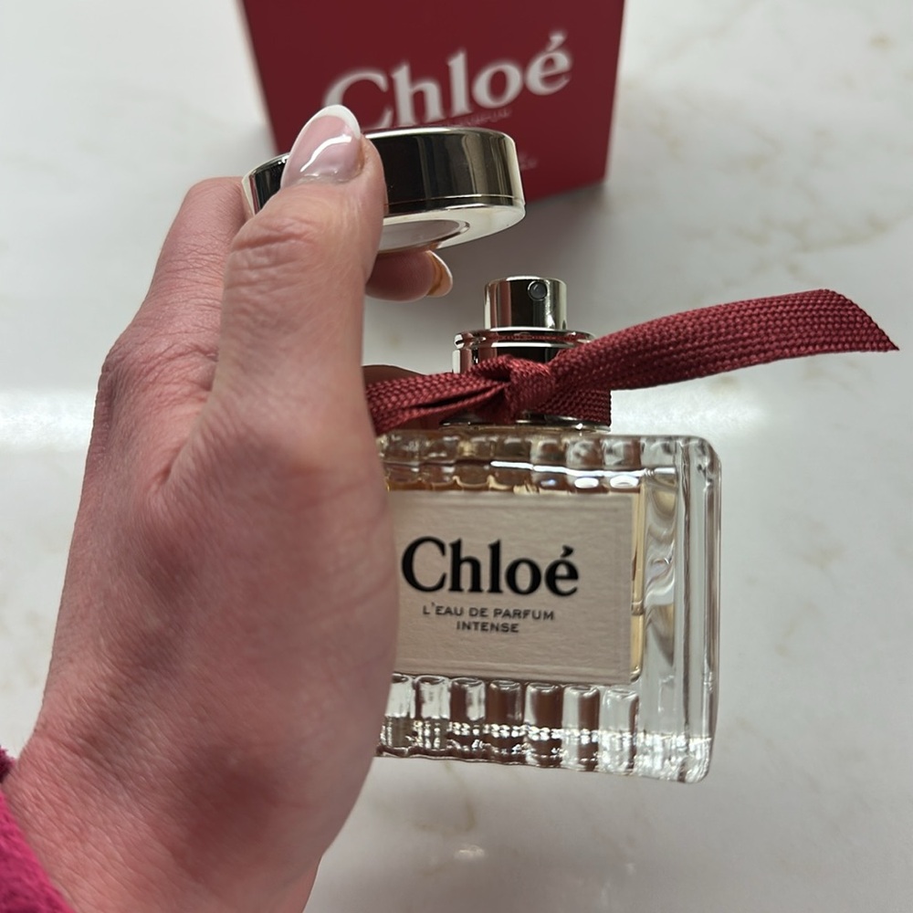 Chloe Intense - Picture 4 of 6